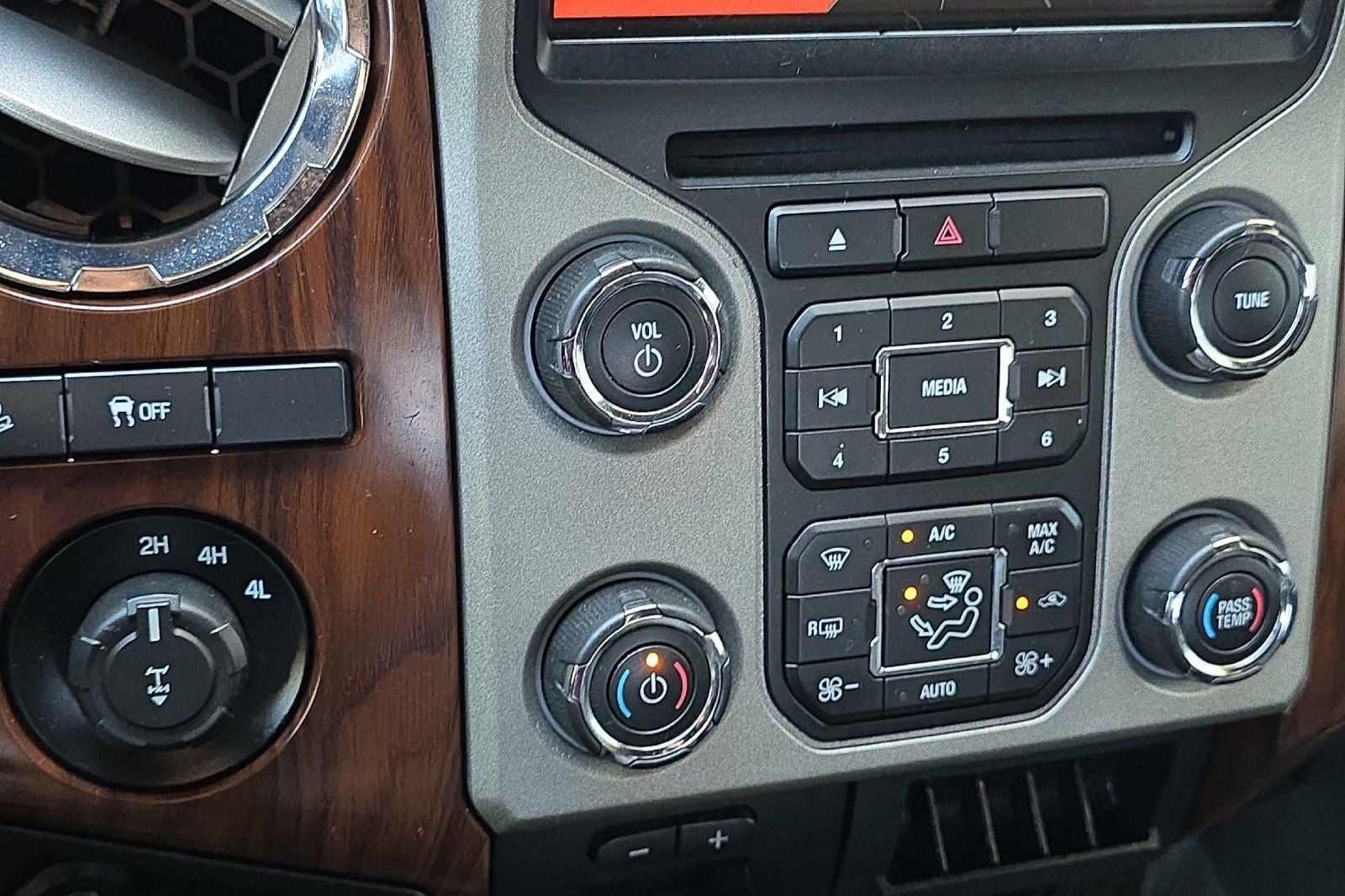 2015 Ford F-350SD Lariat