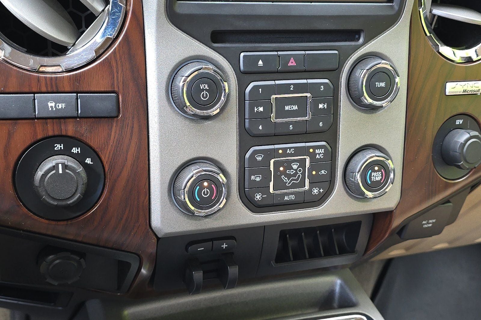 2013 Ford F-350SD Lariat