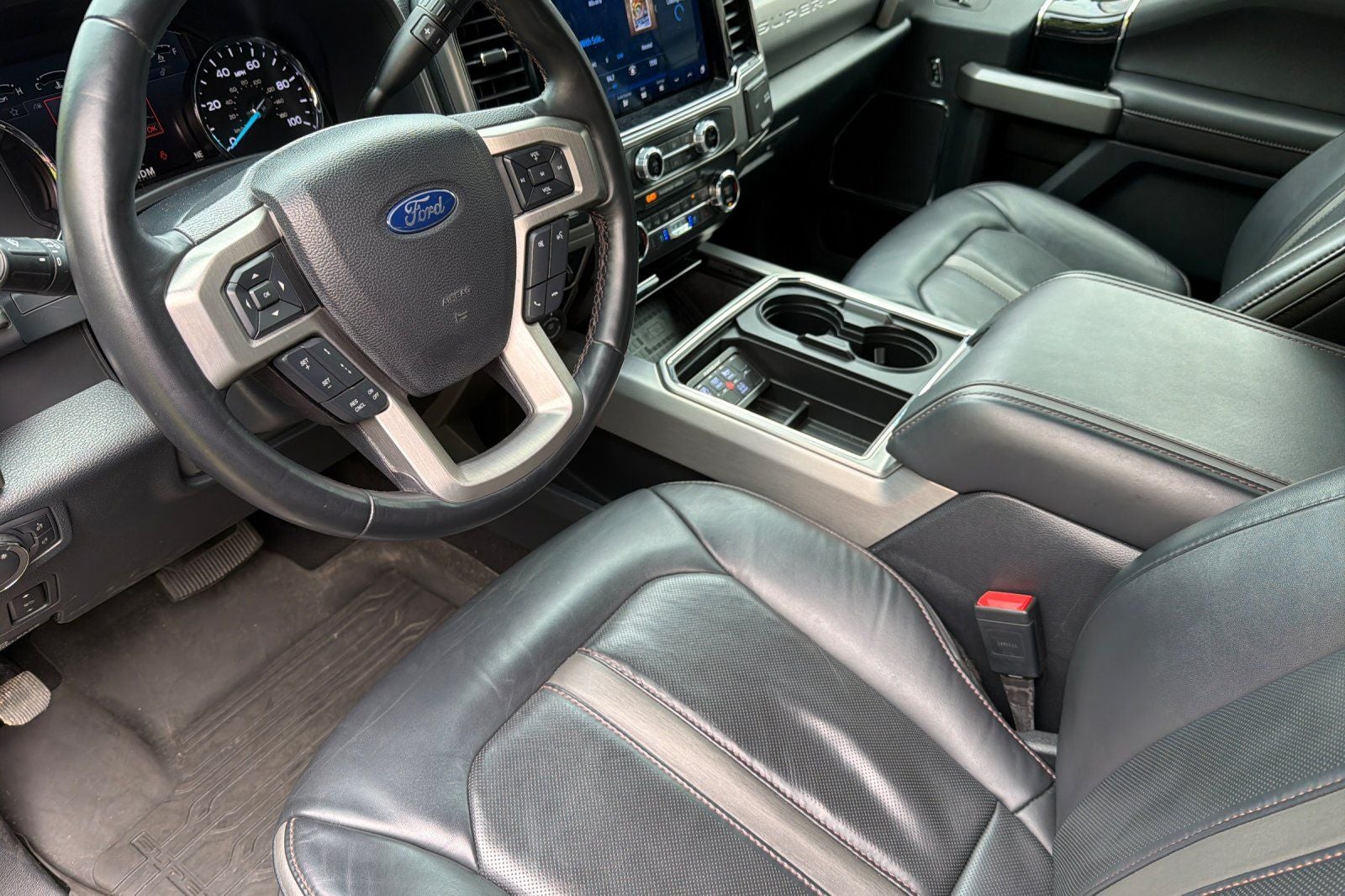 2022 Ford F-350SD Platinum