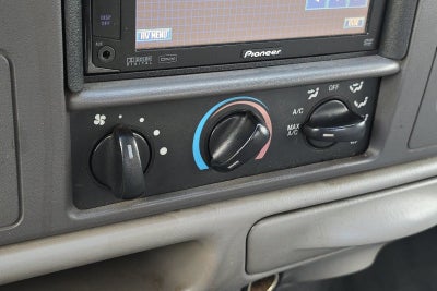 2001 Ford F-250SD XL Manual