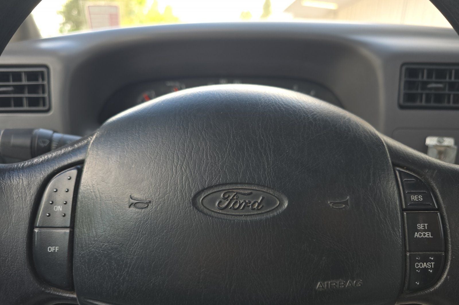 2001 Ford F-250SD XL Manual