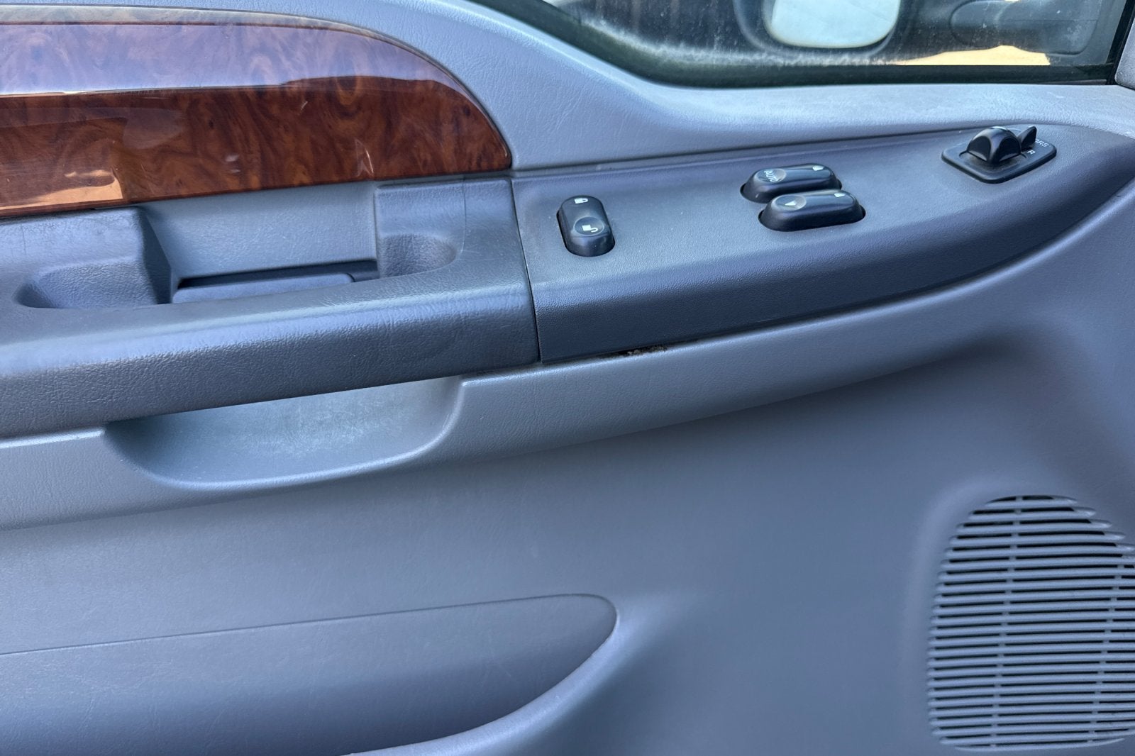 2003 Ford F-250SD Base