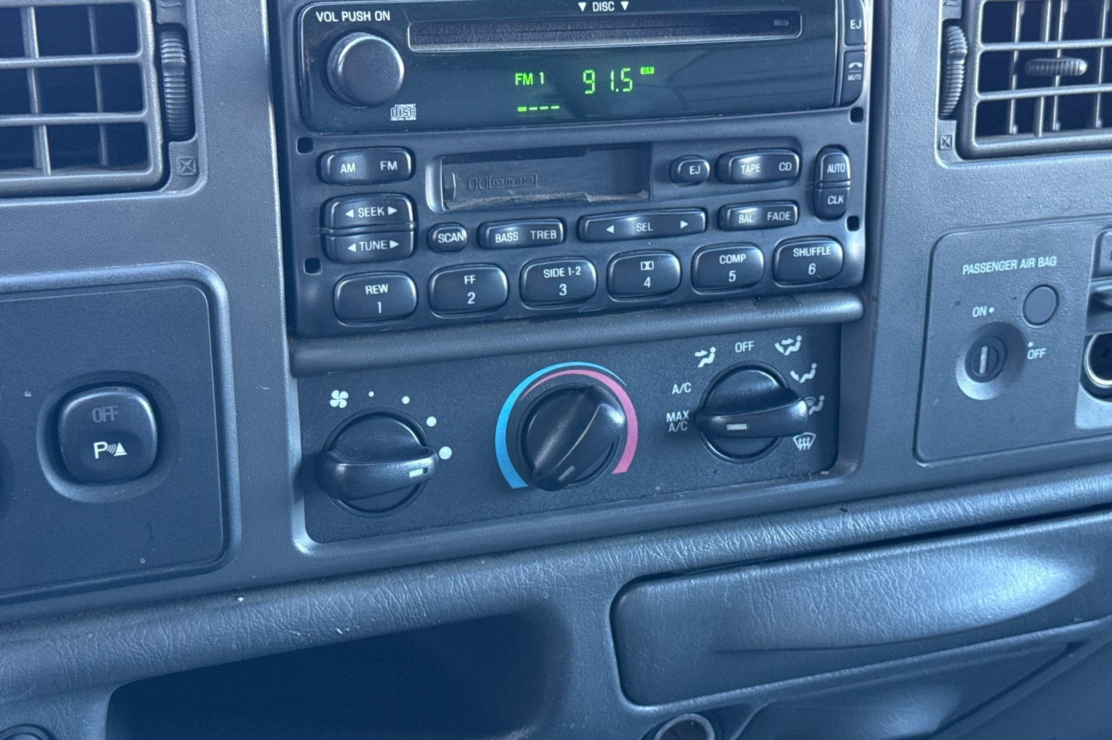 2003 Ford F-250SD Base