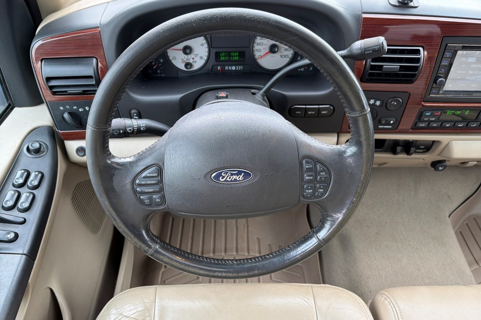 2006 Ford F-350SD Base