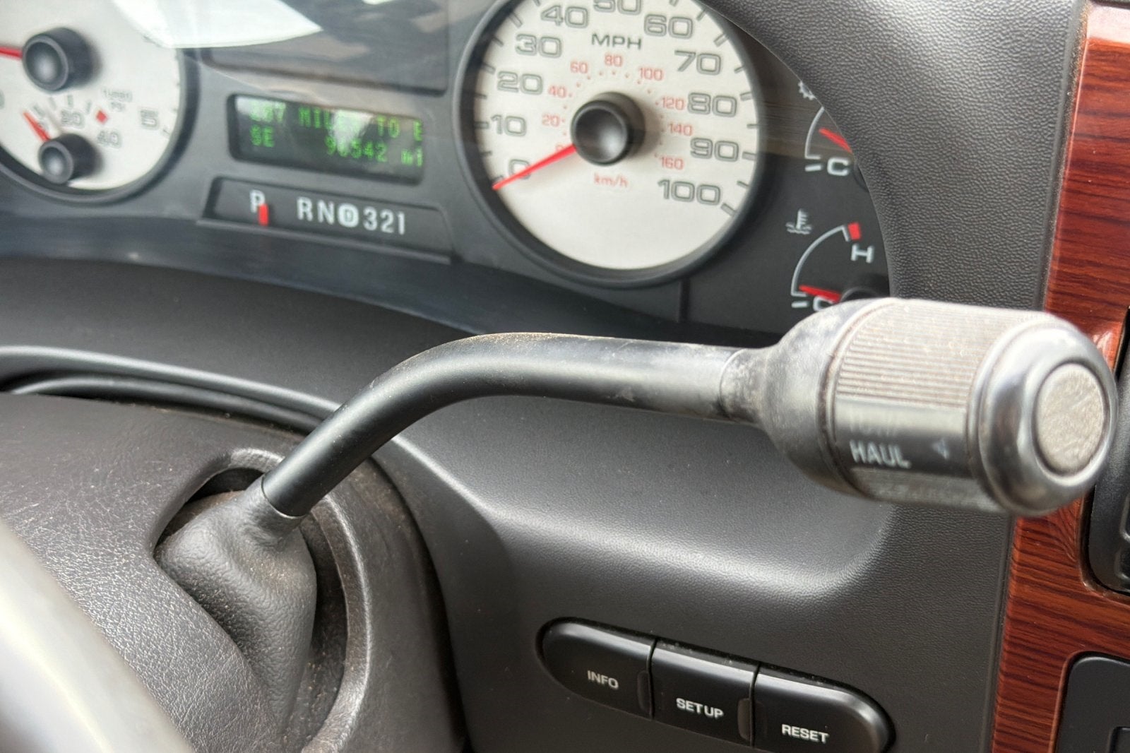 2006 Ford F-350SD Base