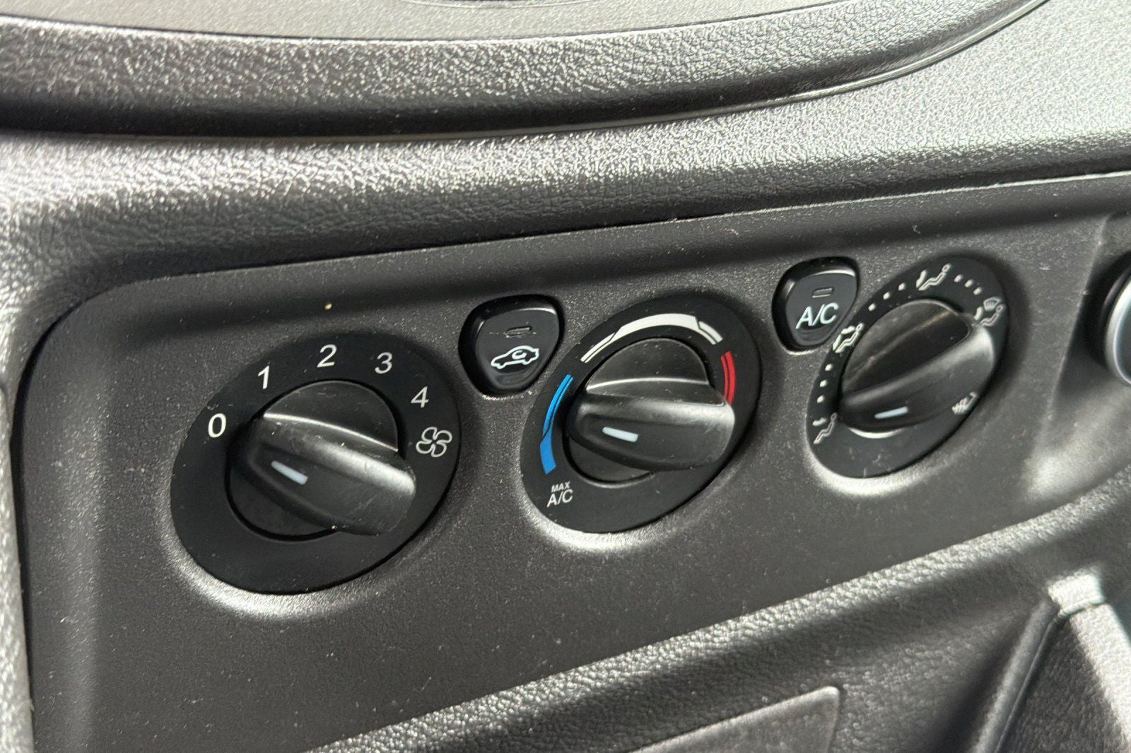 2017 Ford Transit-250 Base