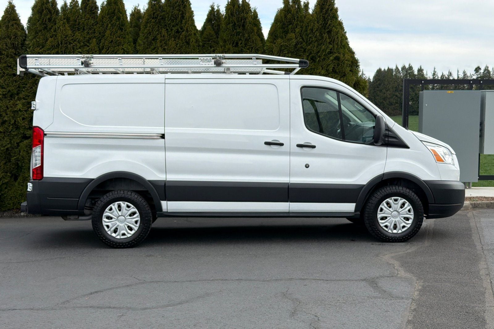 2017 Ford Transit-250 Base