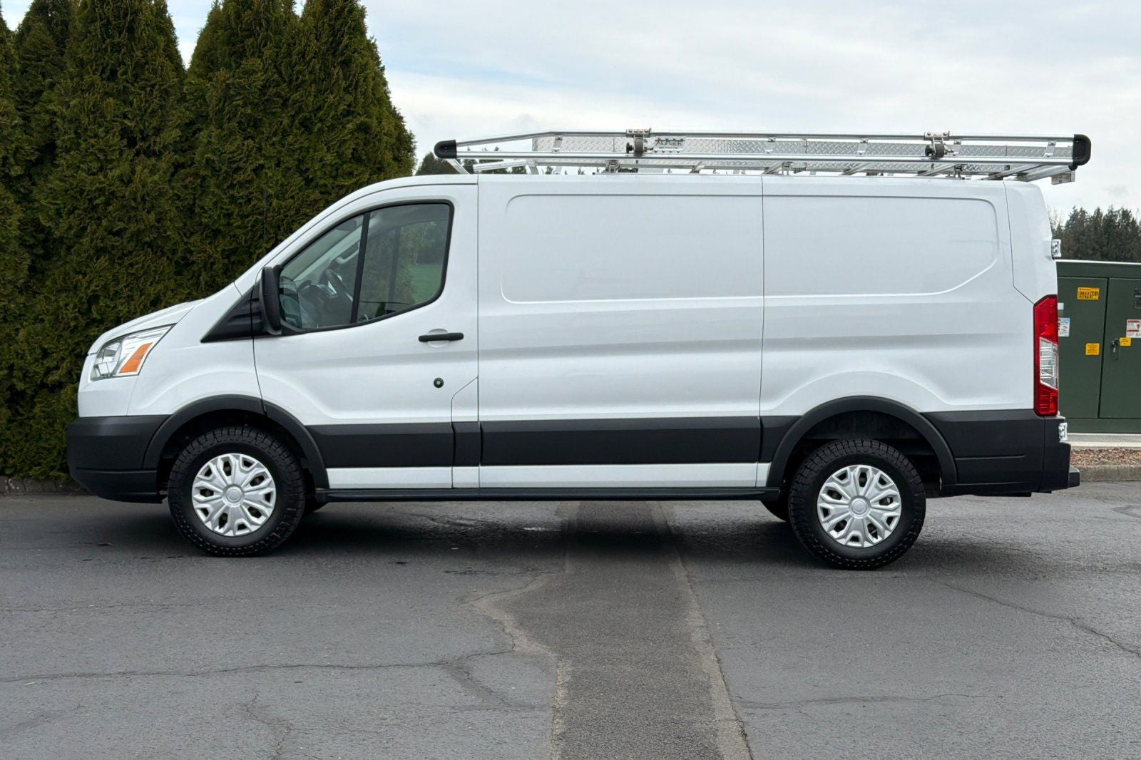 2017 Ford Transit-250 Base
