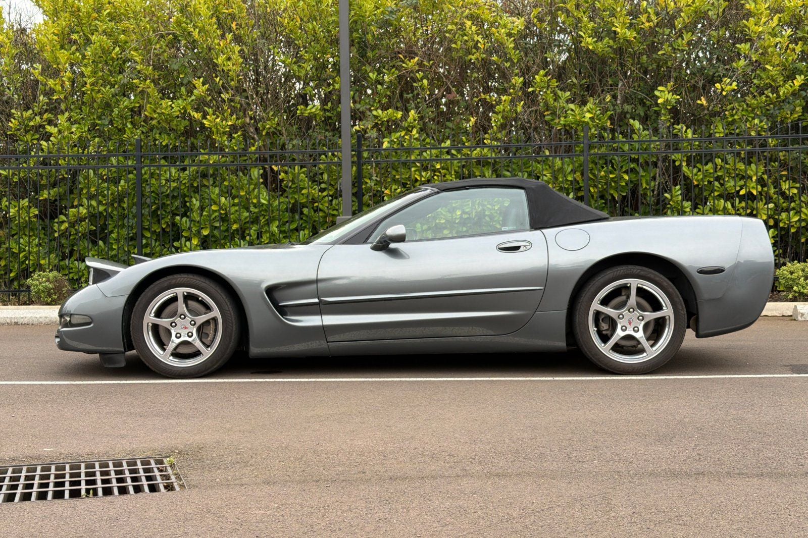 2003 Chevrolet Corvette Base