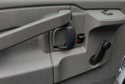 2017 Chevrolet Express 4500 Base Cutaway