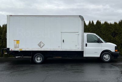 2017 Chevrolet Express 4500 Base Cutaway