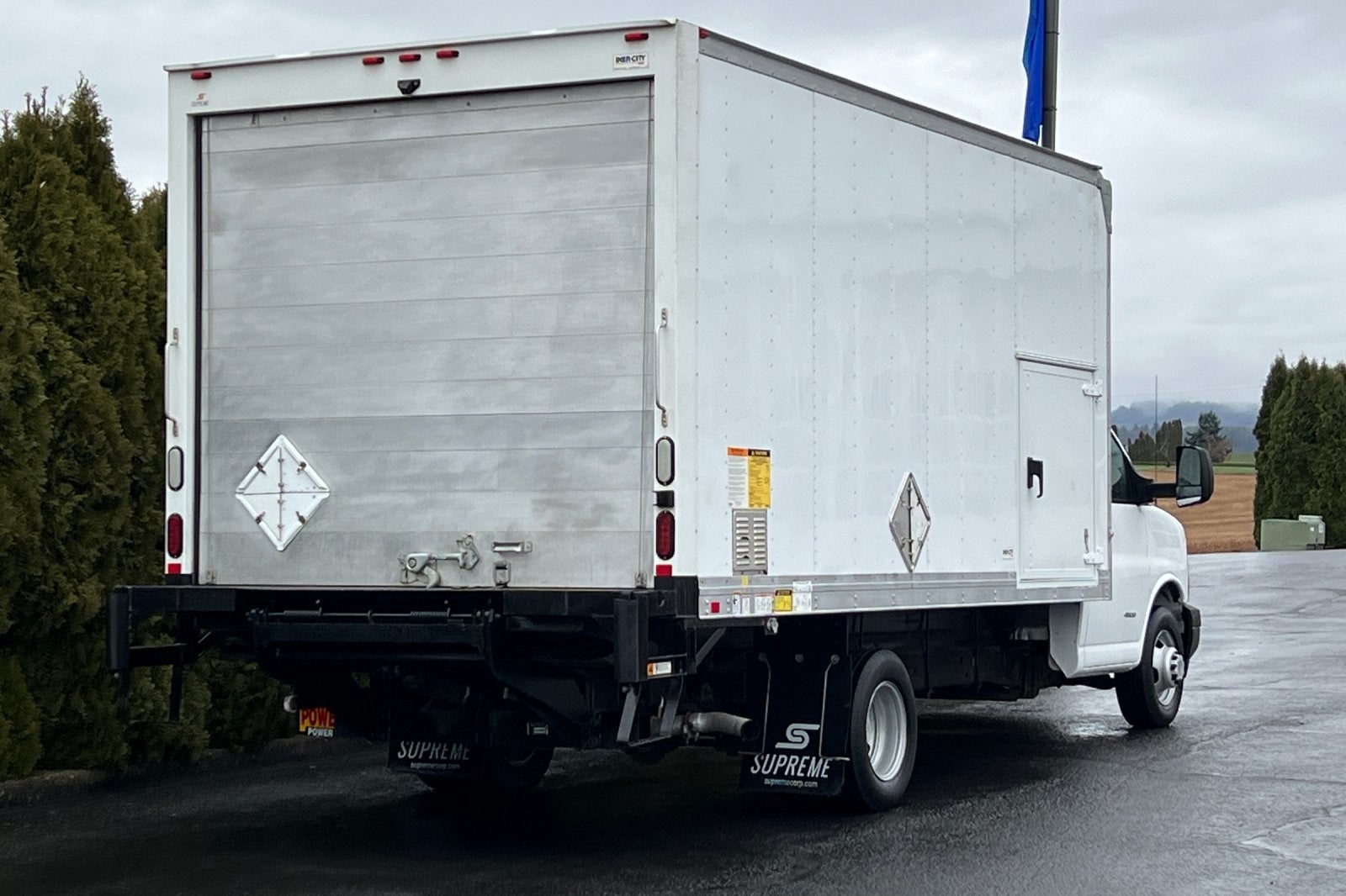 2017 Chevrolet Express 4500 Base Cutaway