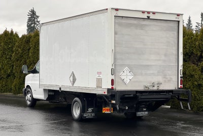 2017 Chevrolet Express 4500 Base Cutaway