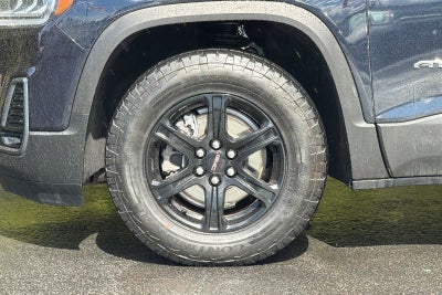 2022 GMC Acadia AT4