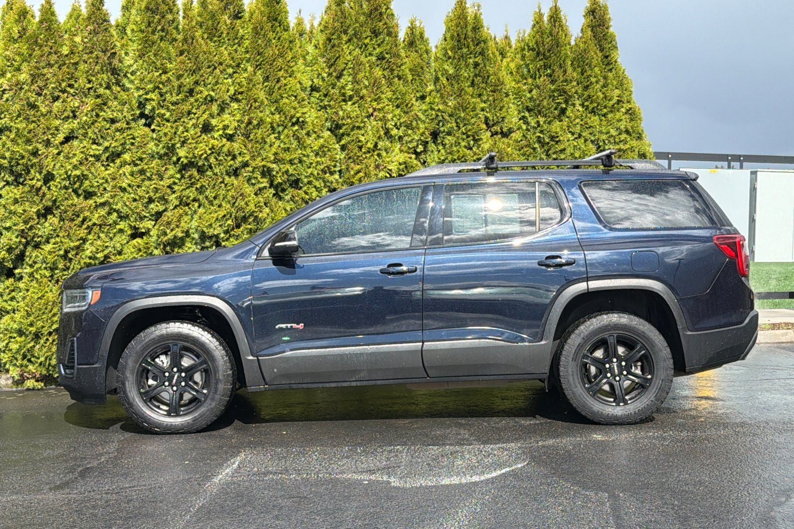 2022 GMC Acadia AT4