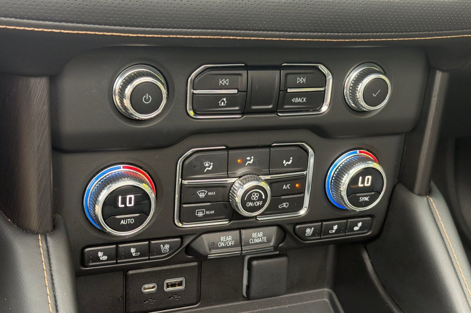 2023 GMC Yukon AT4