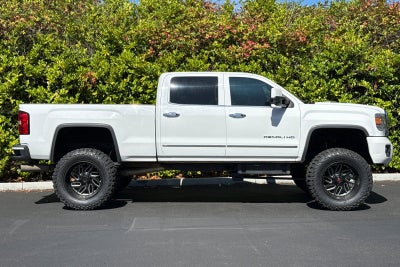 2015 GMC Sierra 2500HD Denali