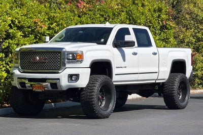2015 GMC Sierra 2500HD Denali