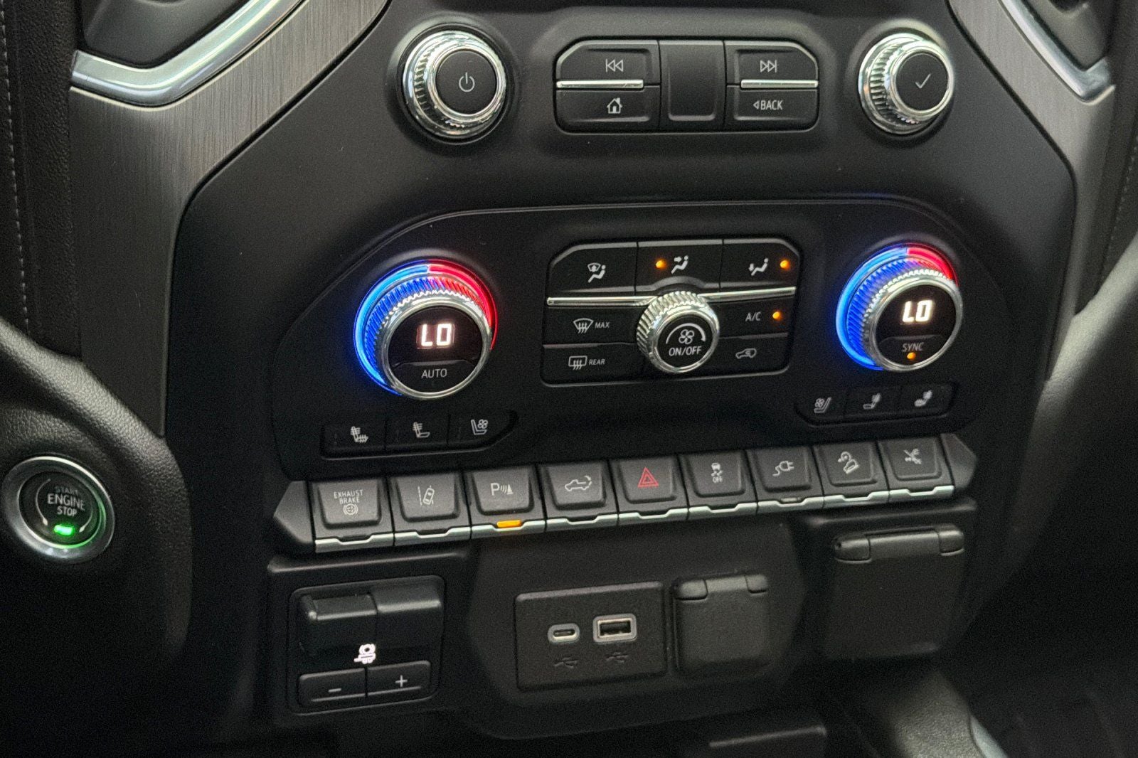 2022 GMC Sierra 3500HD Denali