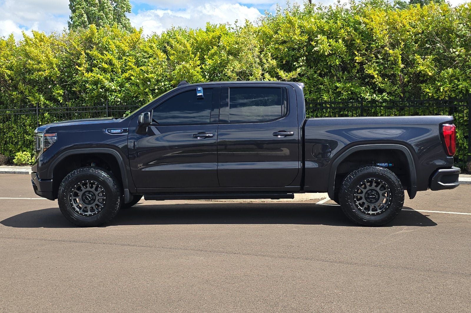 2022 GMC Sierra 1500 AT4