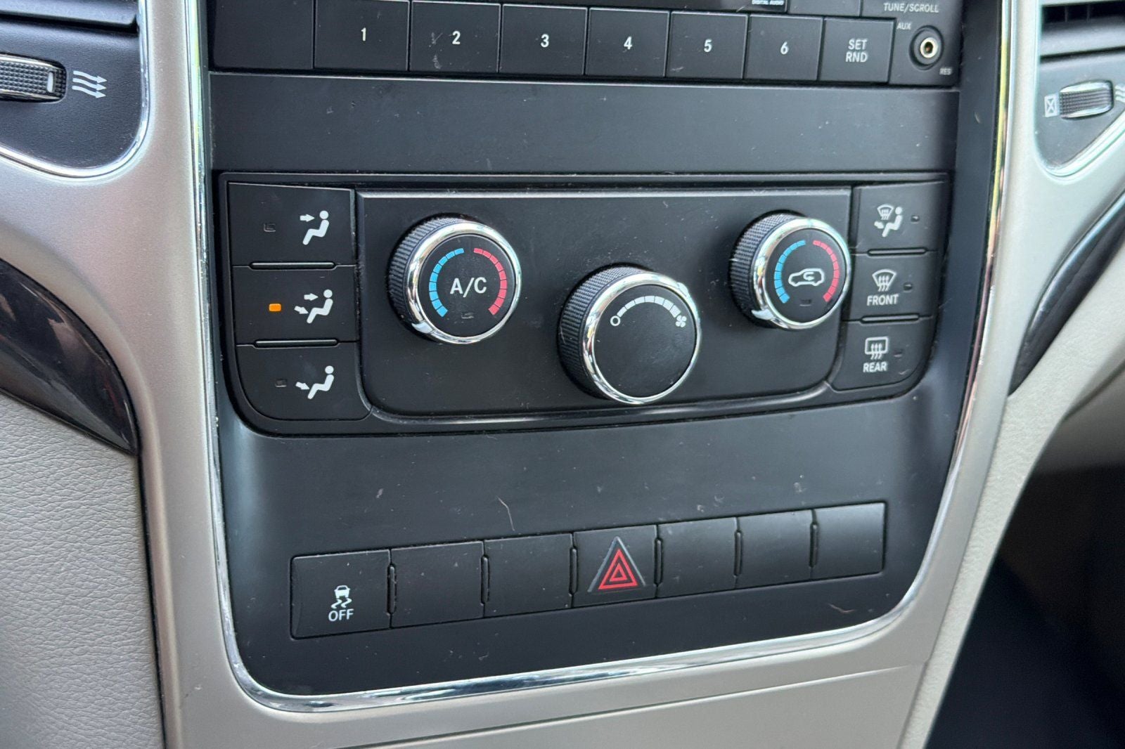 2011 Jeep Grand Cherokee Laredo