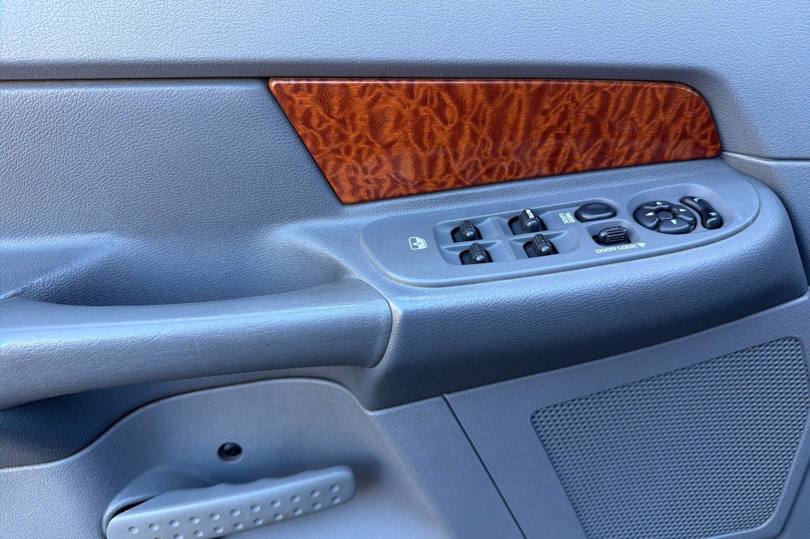 2006 Dodge Ram 2500 SLT