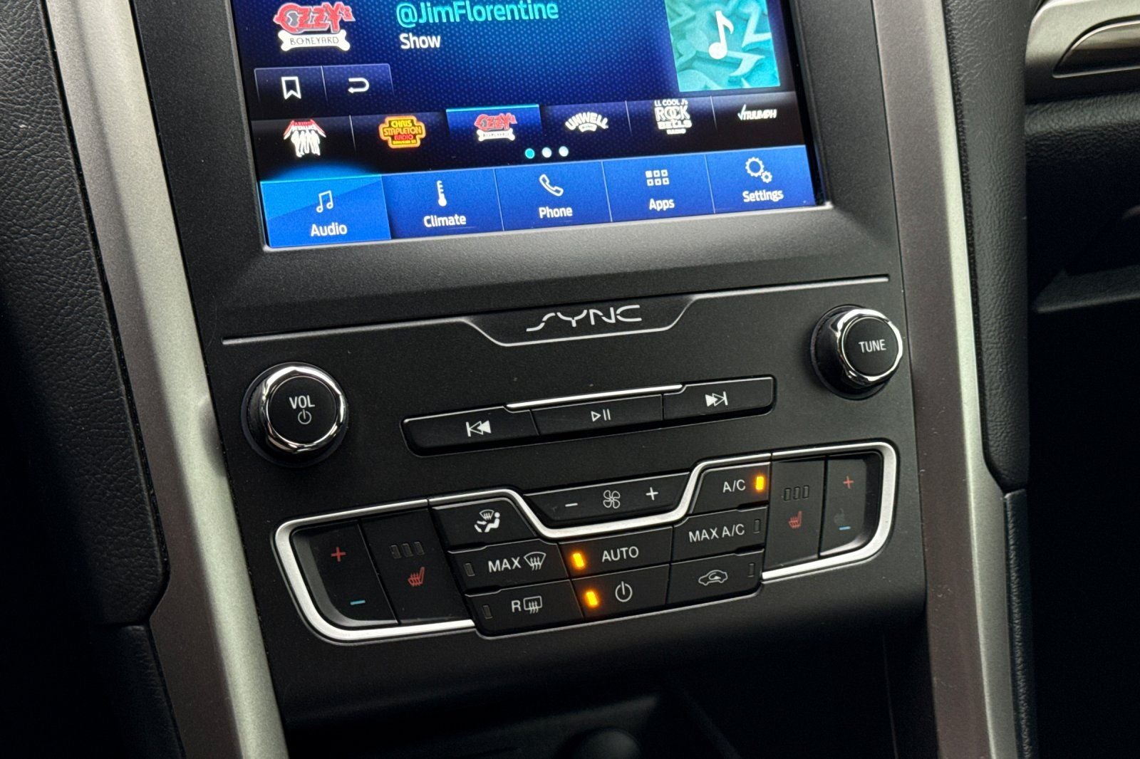 2020 Ford Fusion SEL
