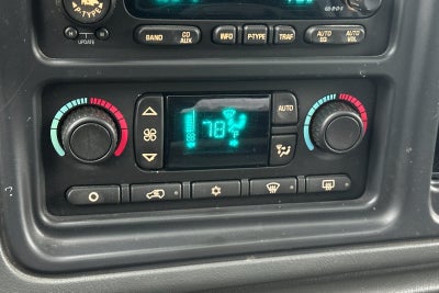 2004 Chevrolet Avalanche 1500 Base