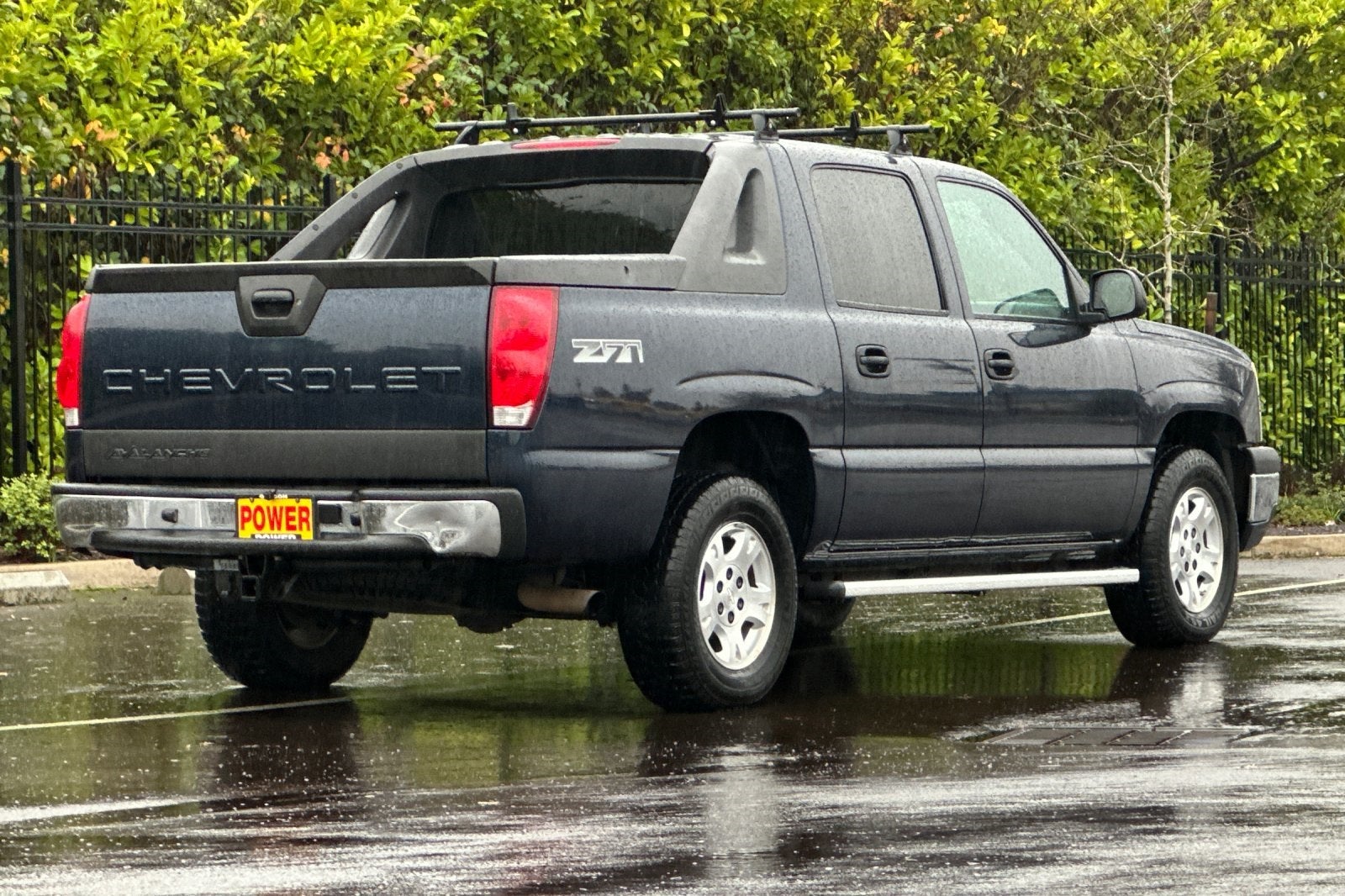 2004 Chevrolet Avalanche 1500 Base