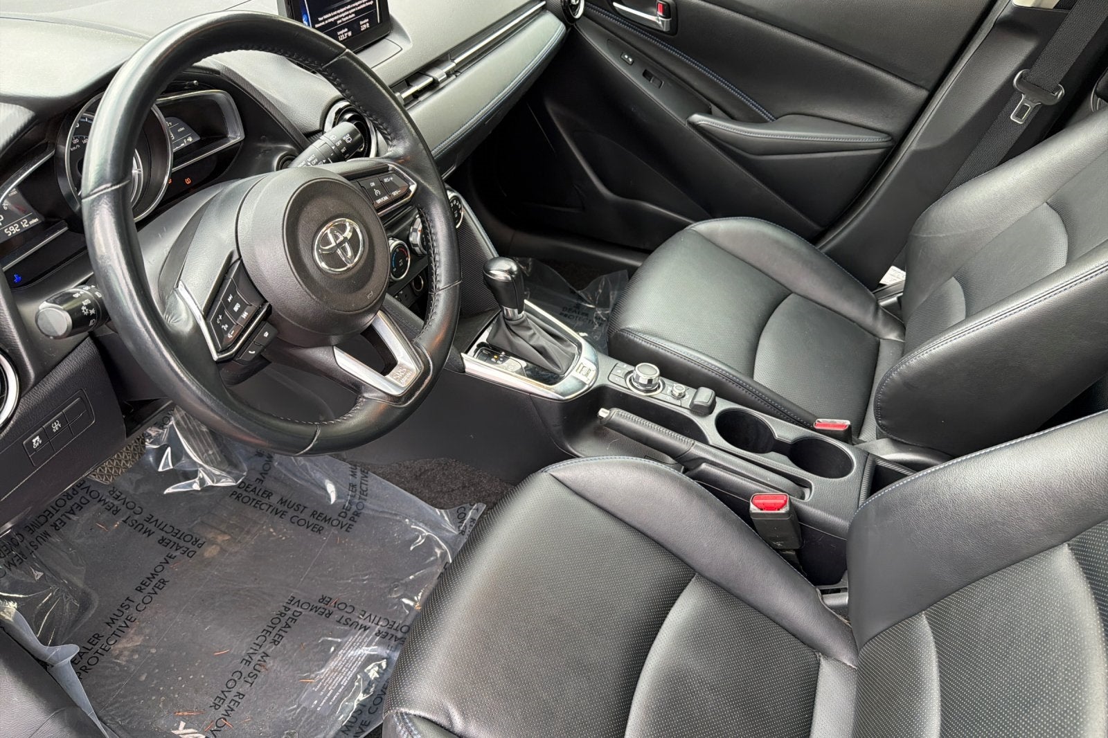 2020 Toyota Yaris XLE