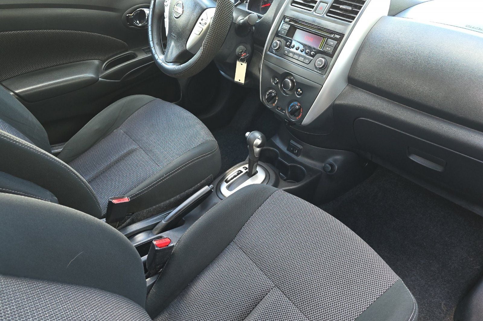 2017 Nissan Versa 1.6 SV