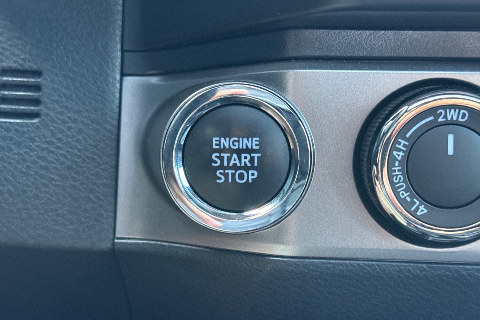 2023 Toyota Tacoma Limited V6