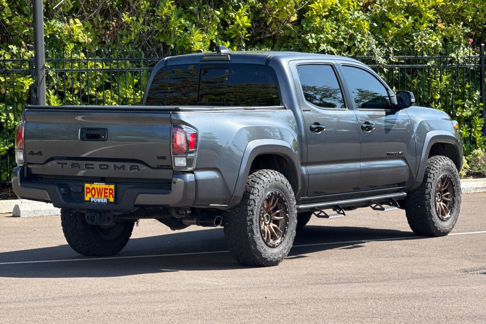 2023 Toyota Tacoma Limited V6