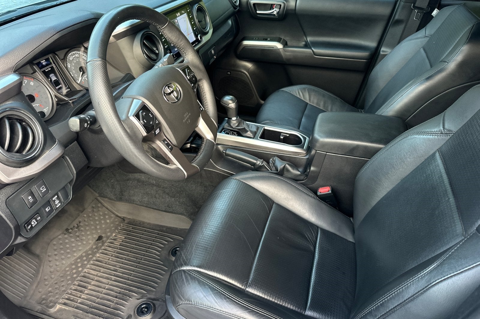 2023 Toyota Tacoma Limited V6