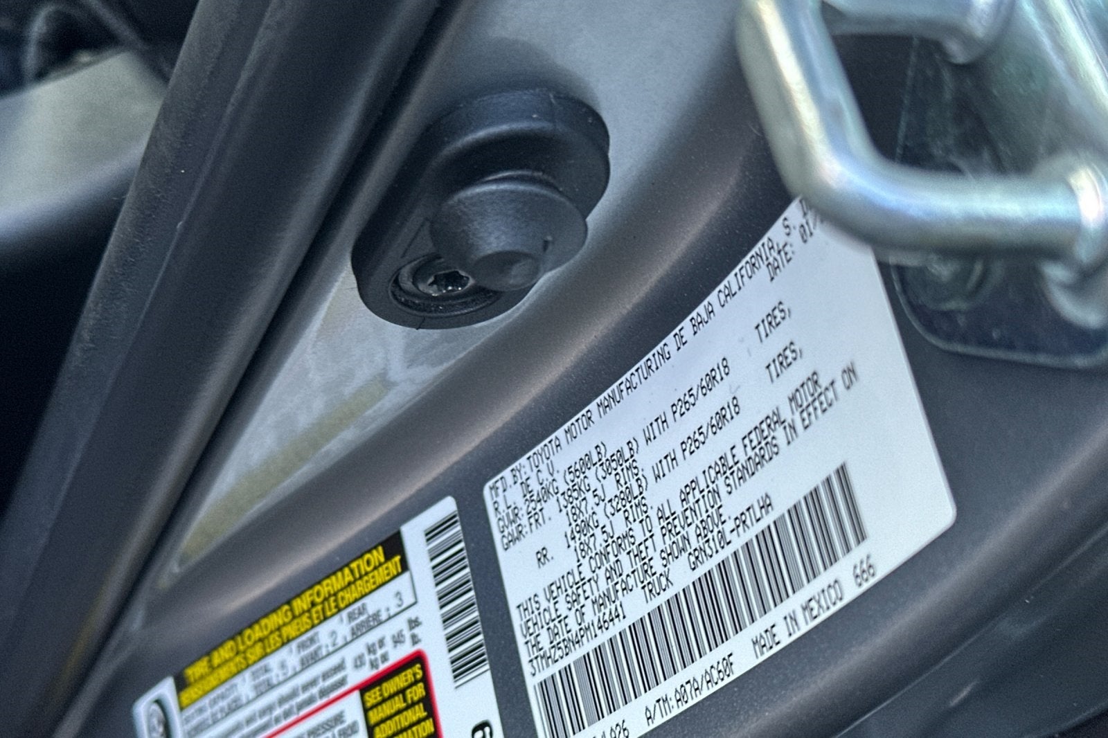 2023 Toyota Tacoma Limited V6