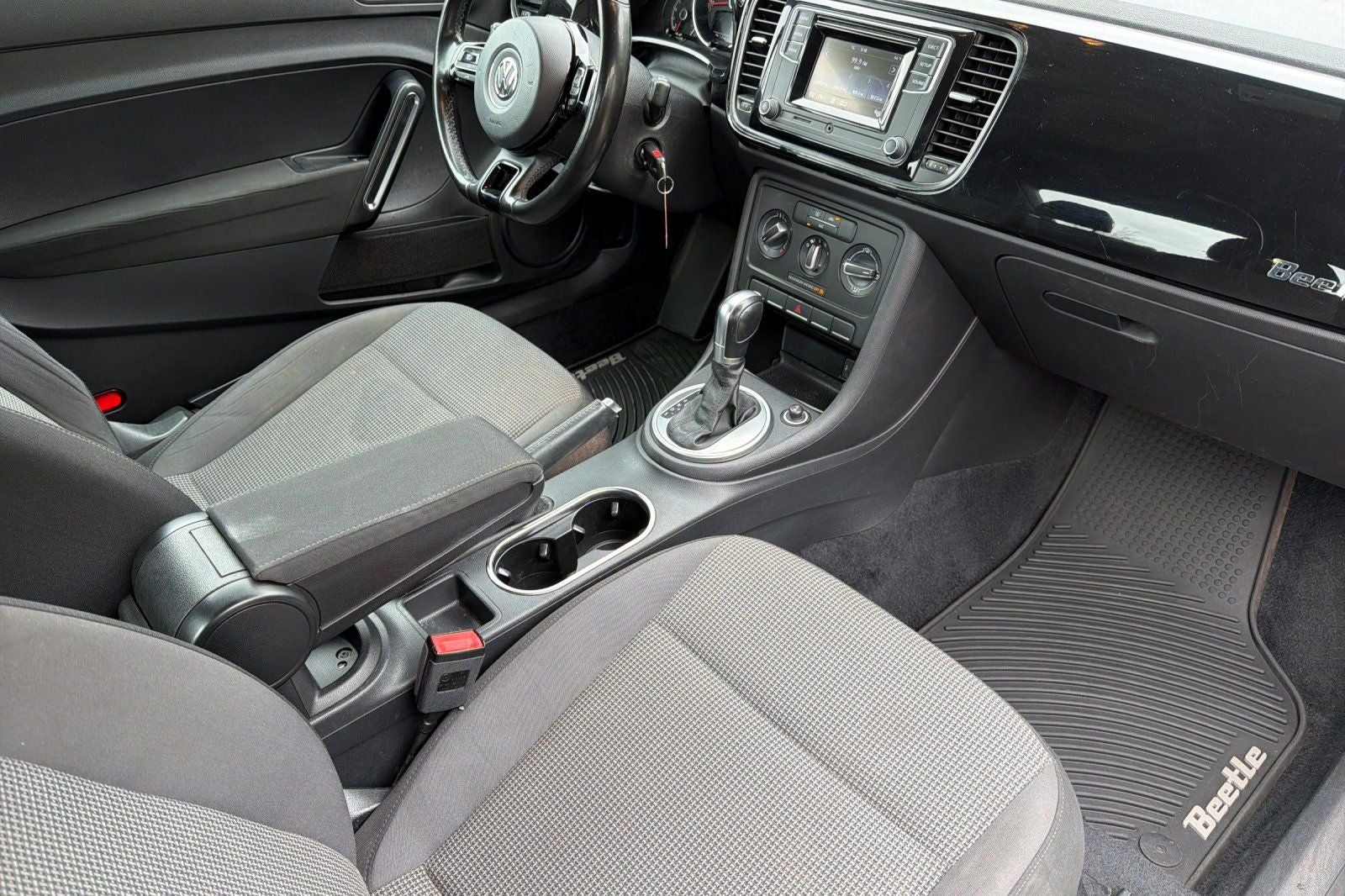 2017 Volkswagen Beetle 1.8T S