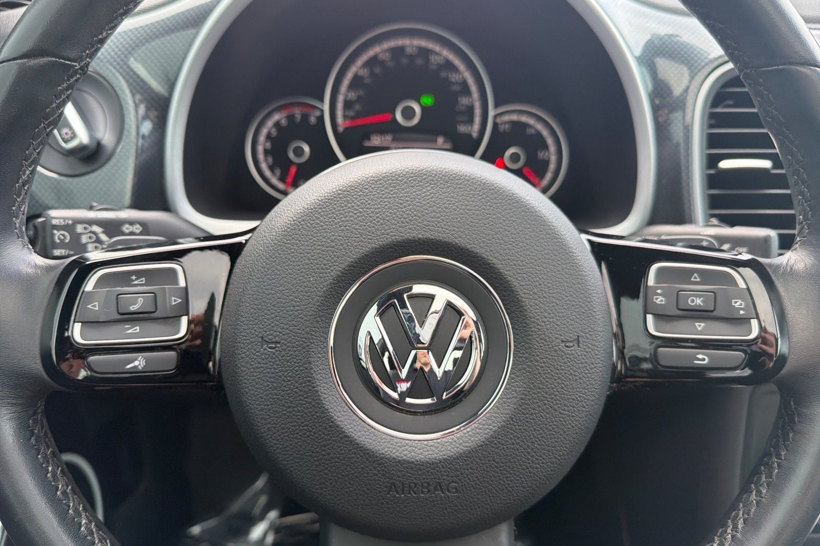 2014 Volkswagen Beetle 2.0T R-Line