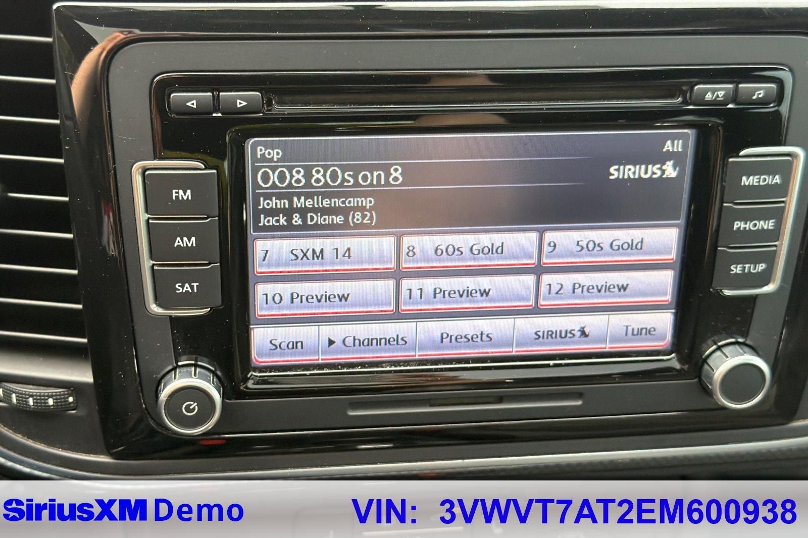 2014 Volkswagen Beetle 2.0T R-Line