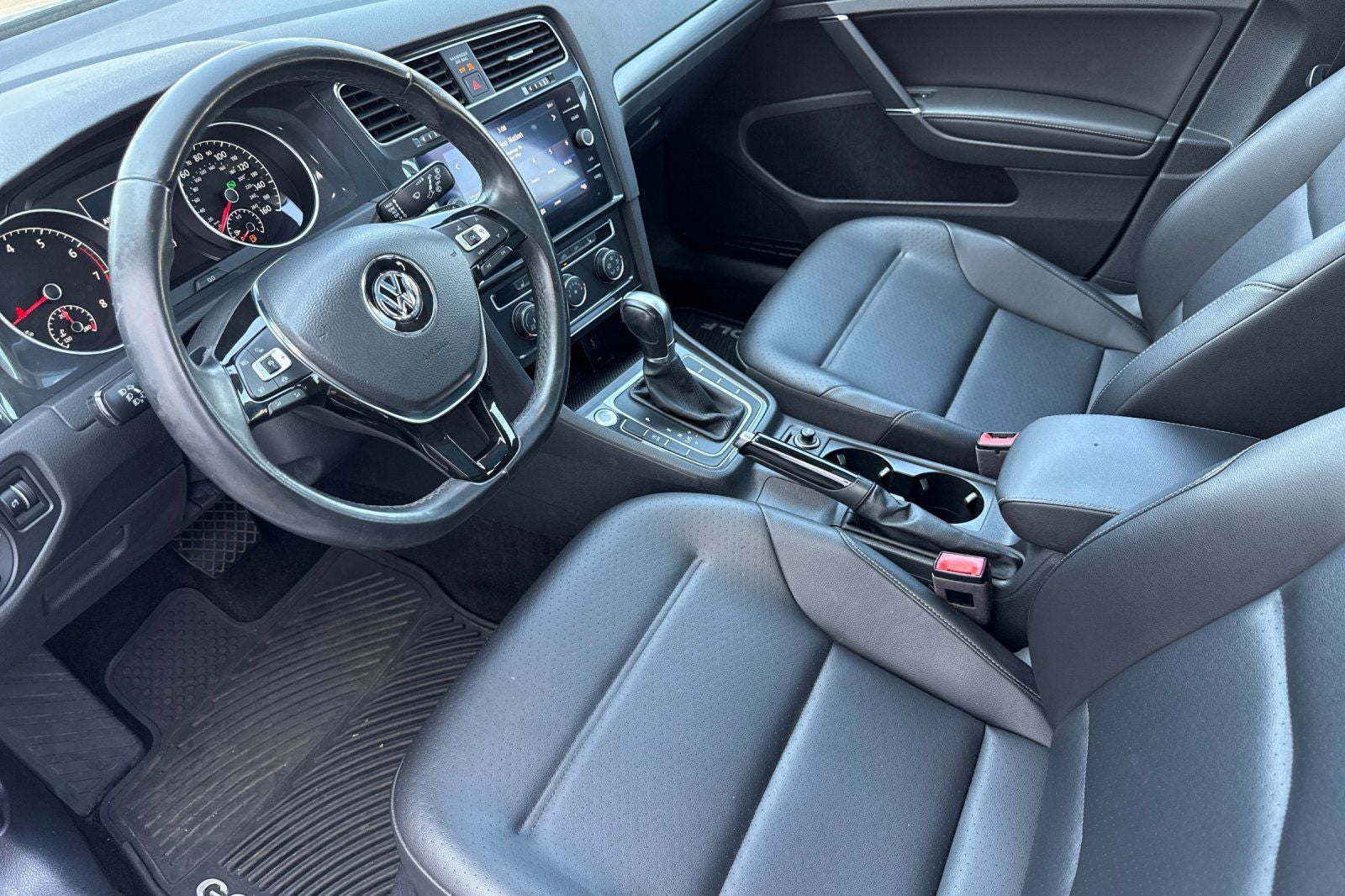 2019 Volkswagen Golf SportWagen S