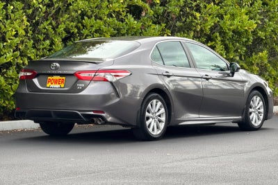 2020 Toyota Camry SE