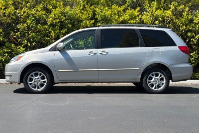 2004 Toyota Sienna XLE