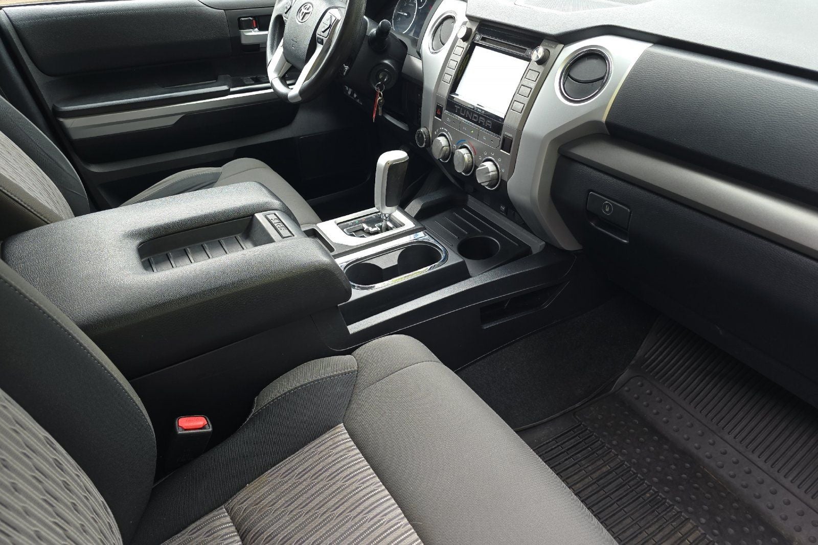 2017 Toyota Tundra SR5