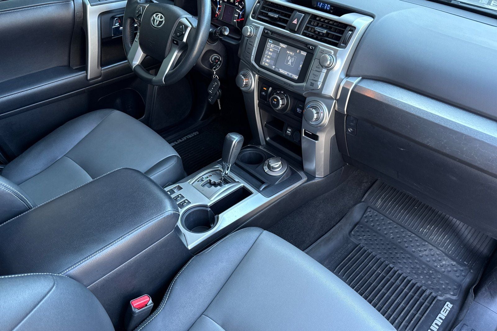 2019 Toyota 4Runner SR5 Premium 3rd Row Equipped!