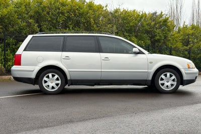 2000 Volkswagen Passat GLS V6 4Motion