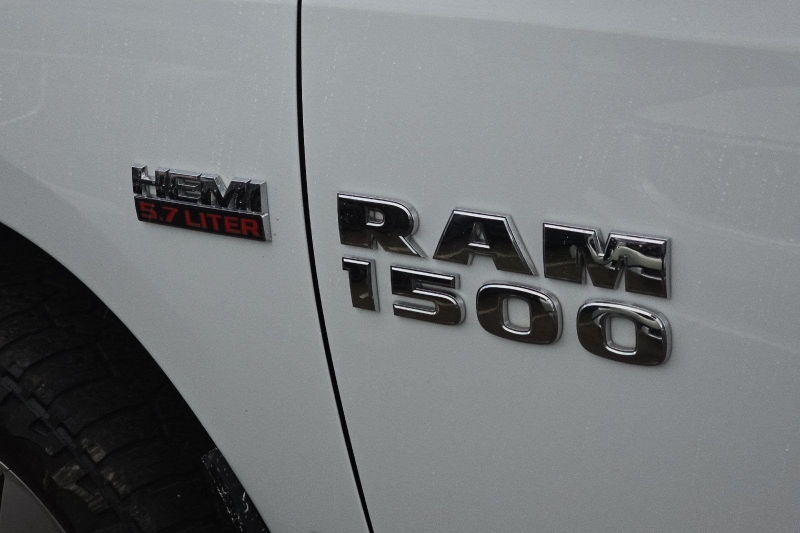 2017 RAM 1500 SLT