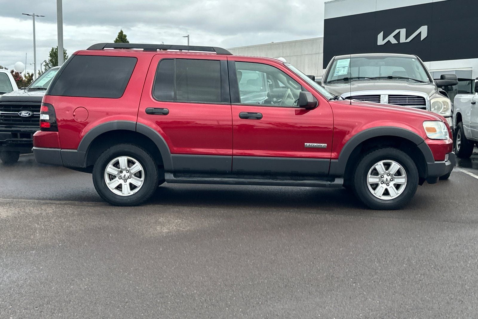 2006 Ford Explorer XLT 114 WB