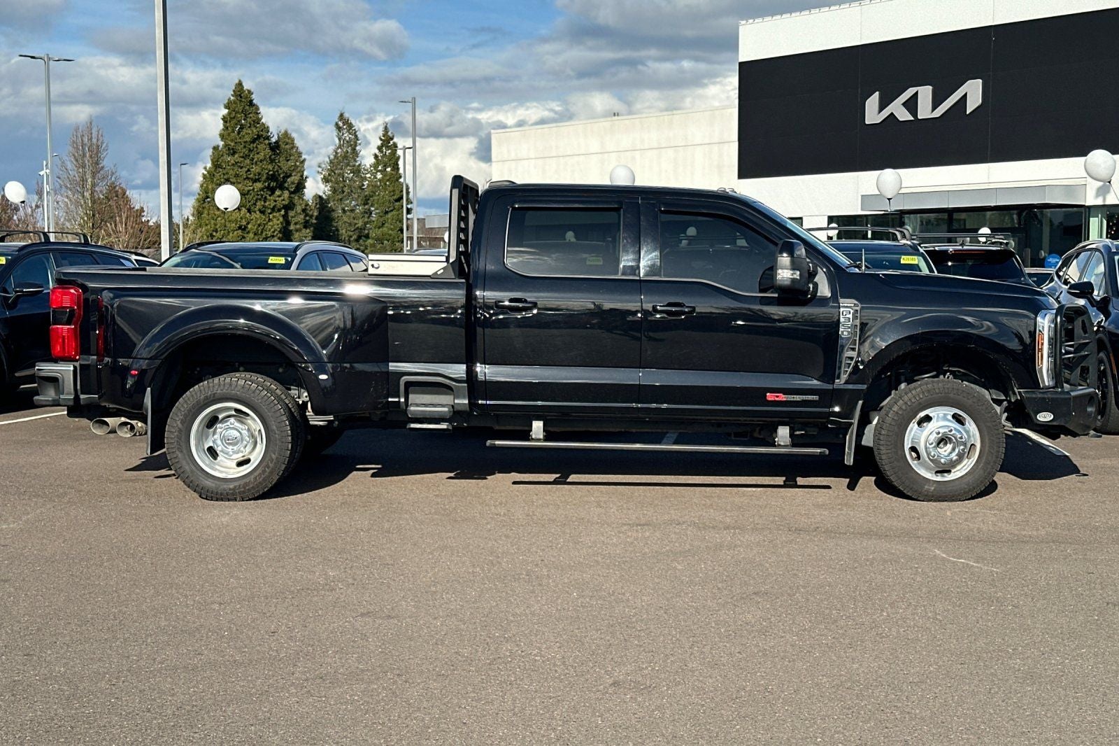 2024 Ford F-350SD Lariat