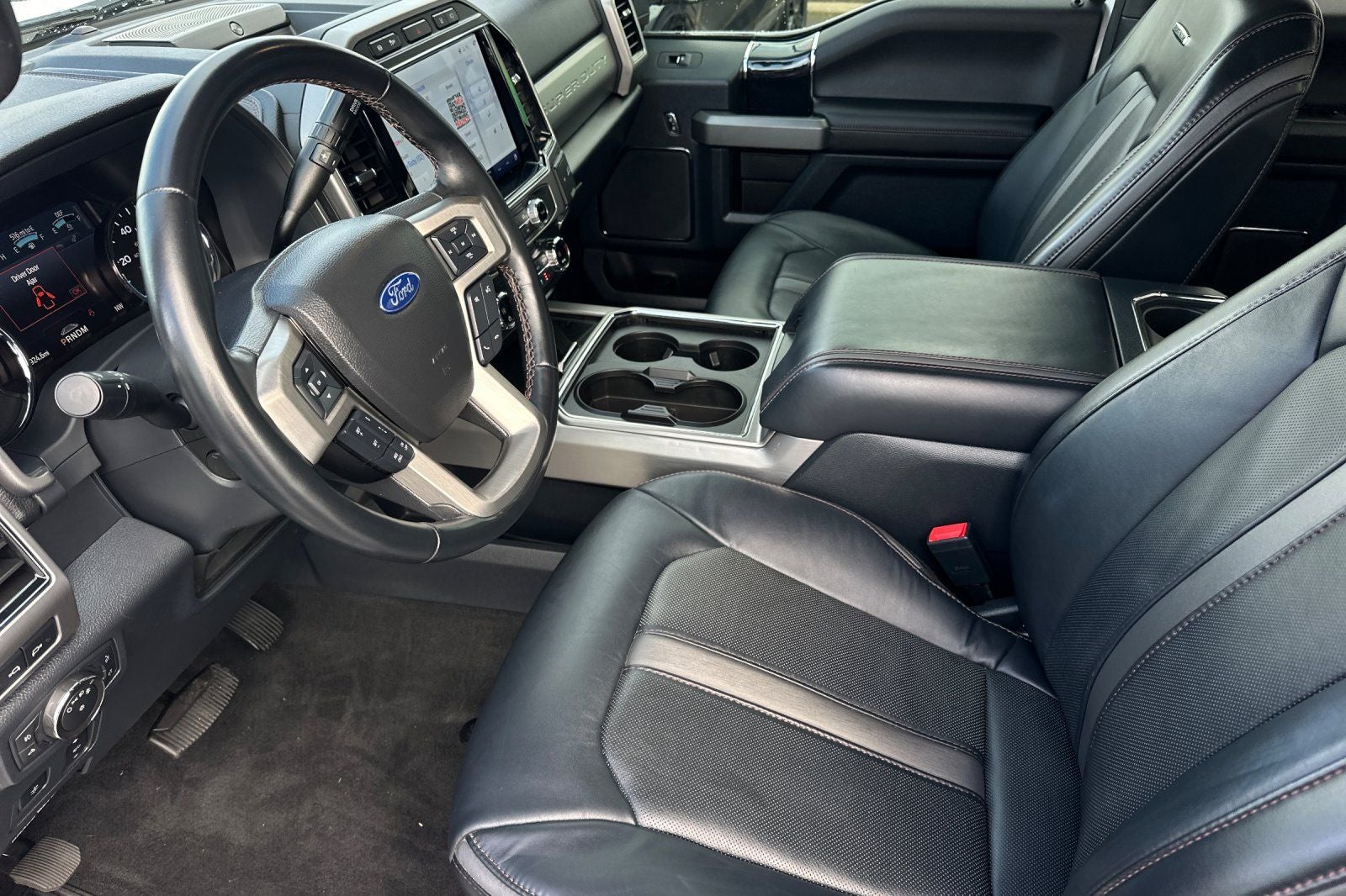 2022 Ford F-350SD Platinum