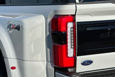 2025 Ford F-450SD Platinum