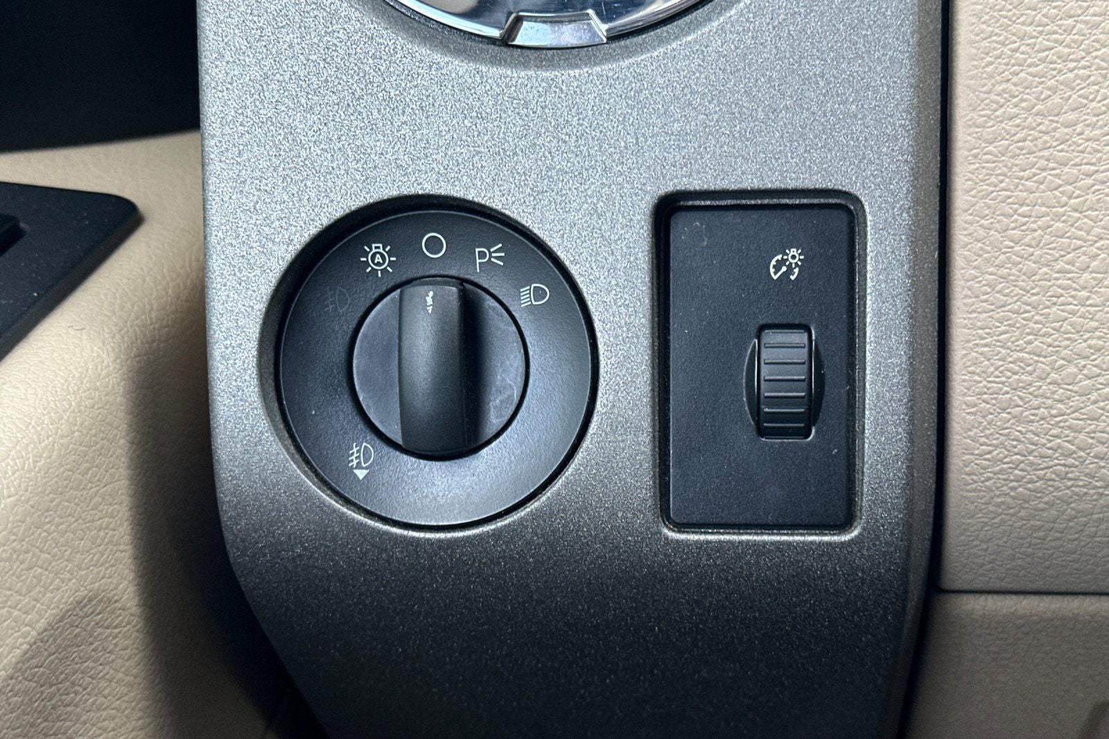 2009 Ford F-250SD Base